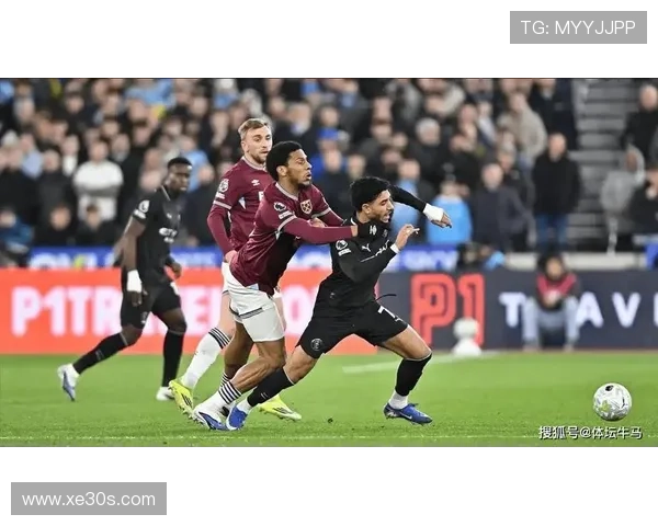 塔帅首次观赛B席深受震撼 他为英超历史添光彩